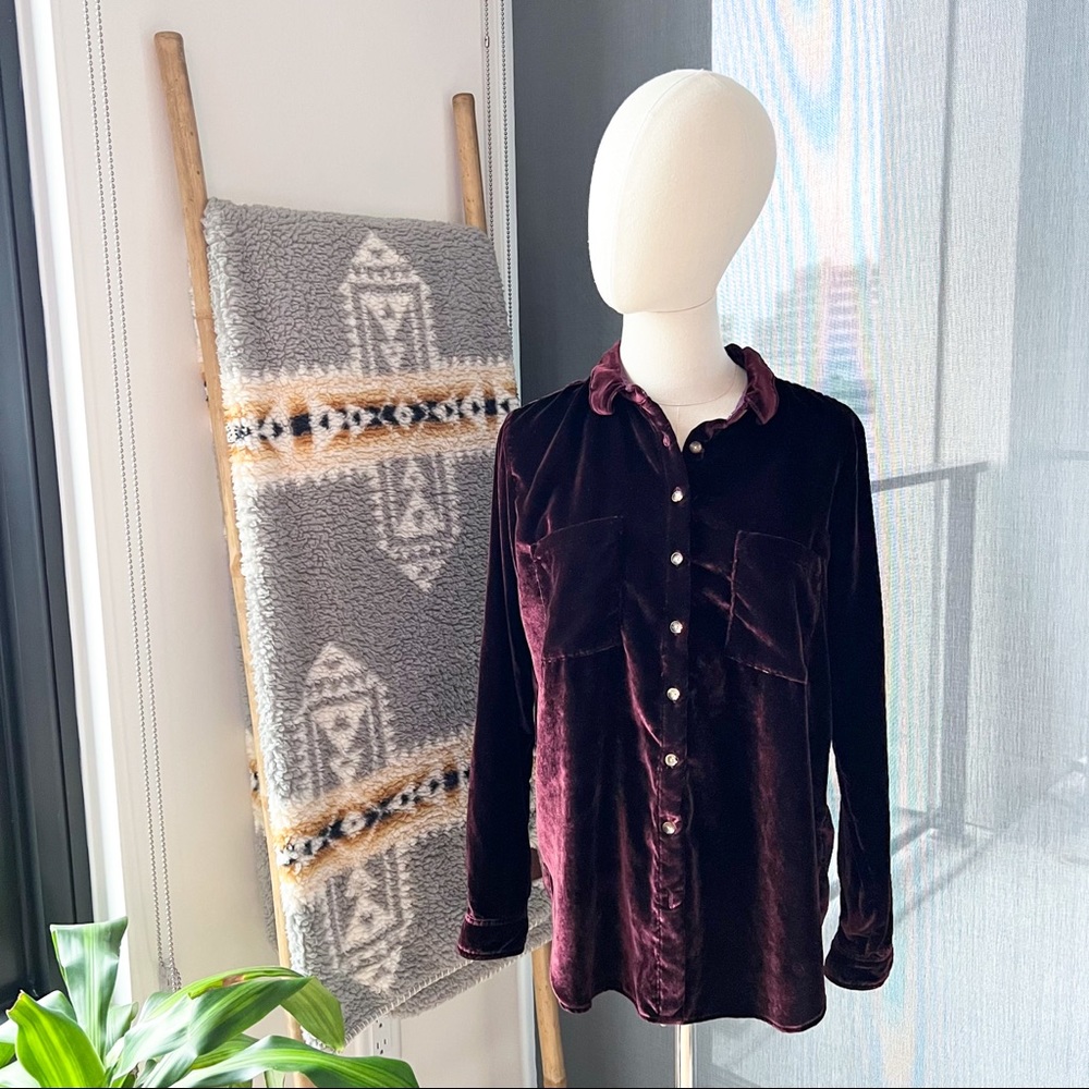 Maeve For Anthropologie Burgundy Velvet Long Sleeve Button Down Shirt Women’s 8